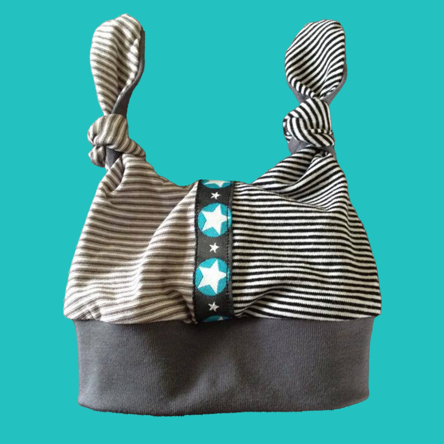 MiniMop knotted hat