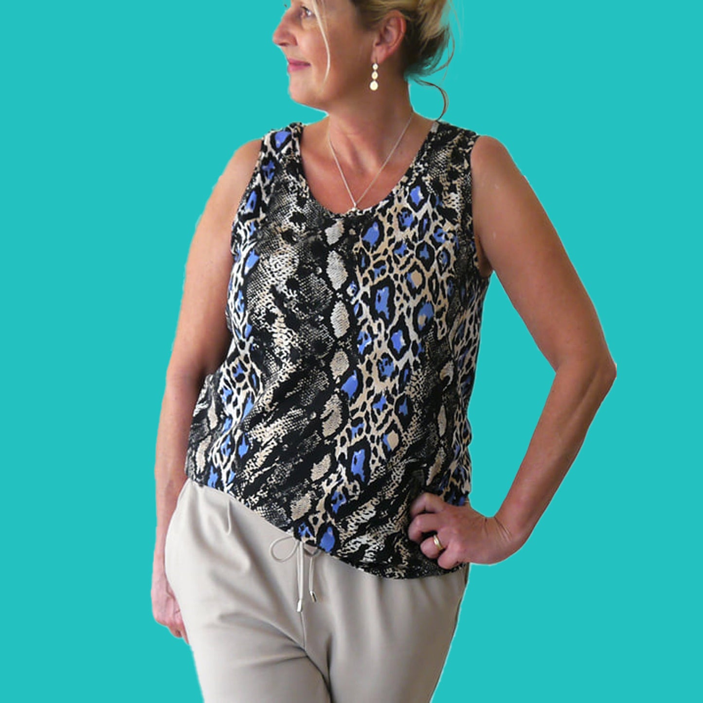 Women's Top RELA (paper pattern)