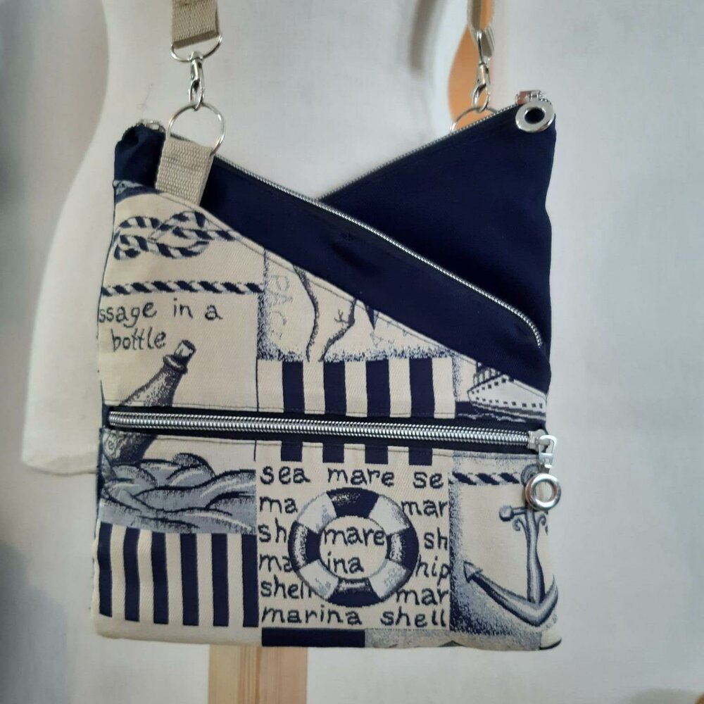 Diagonalbag Umhängetasche DIZITA
