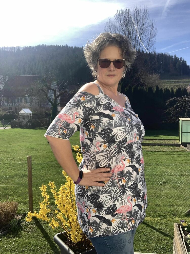 LOVELY SHOULDER Damen Shirt