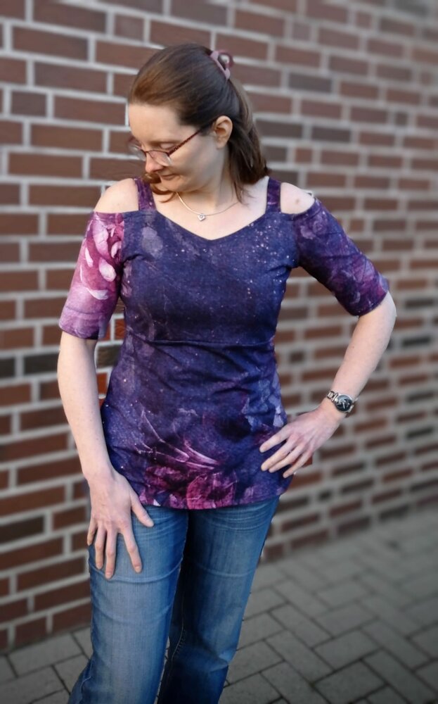 LOVELY SHOULDER Damen Shirt