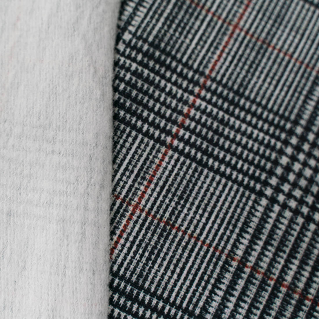 211113 Bunte Stoffe kaufen 2048px 069