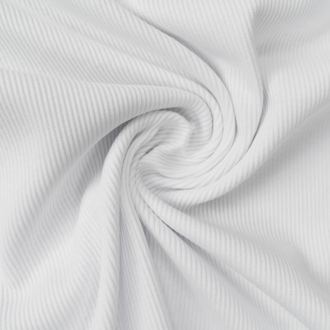 221014 Rollkragen Pulli PERAN 020 2048px