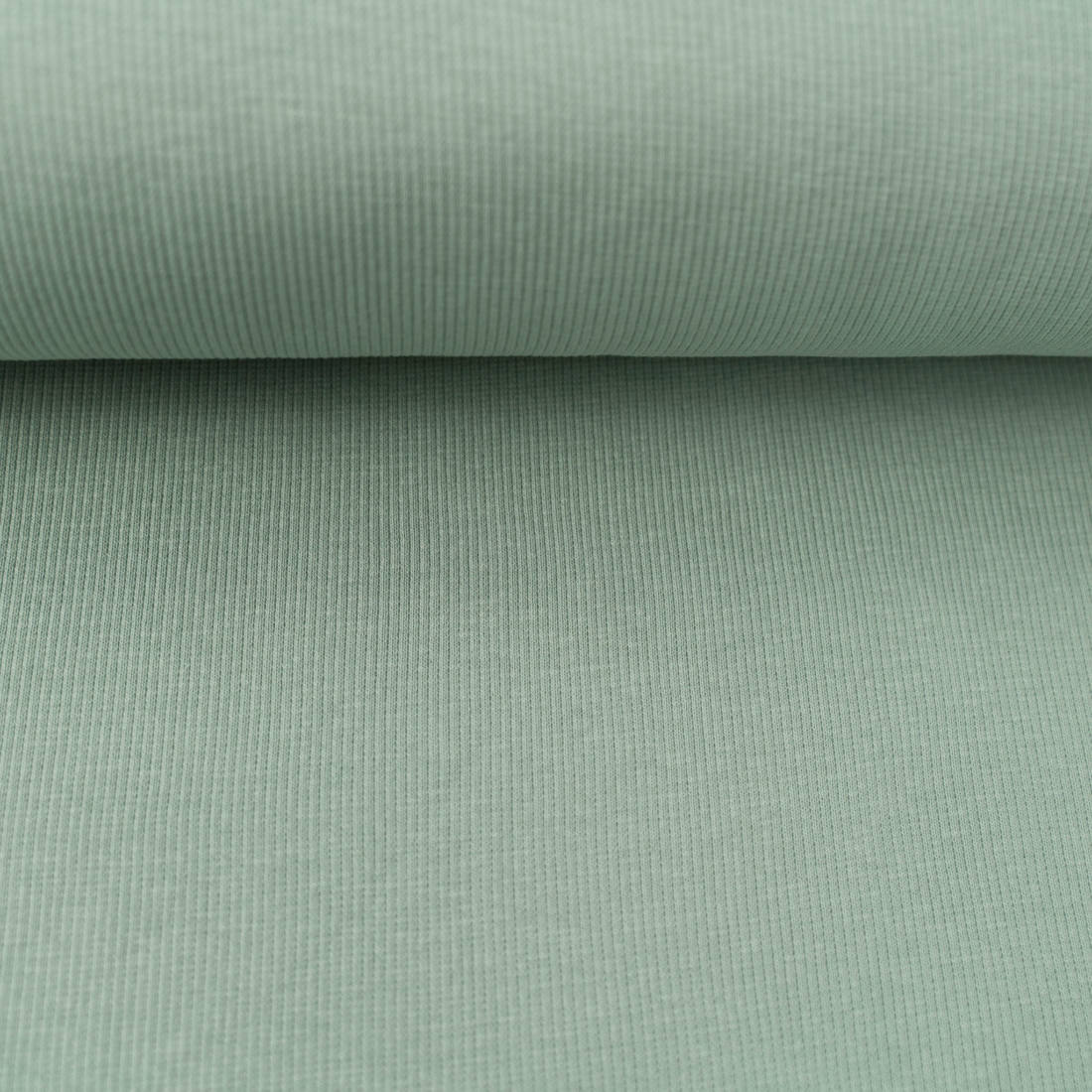 221014 Rollkragen Pulli PERAN 024 2048px