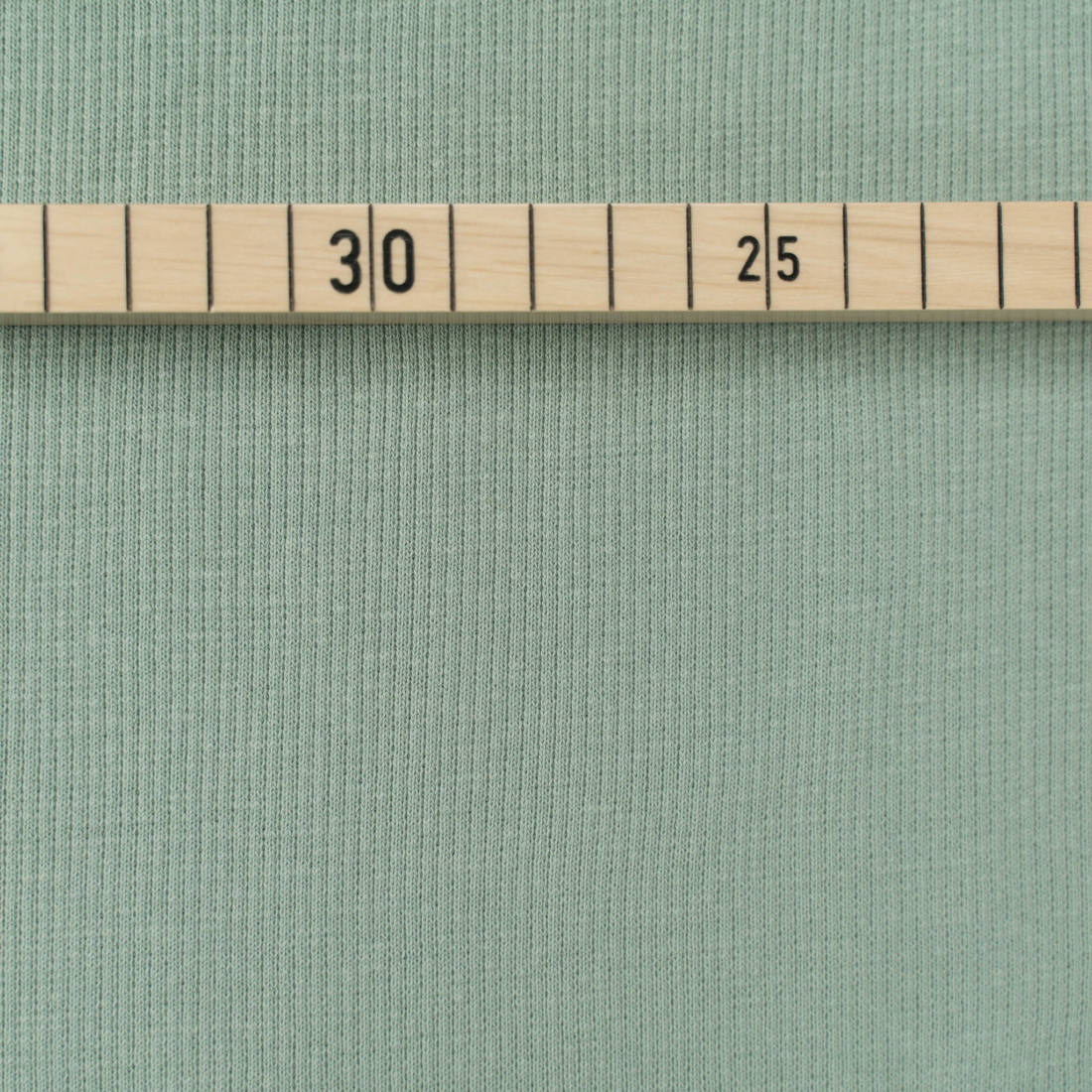 221014 Rollkragen Pulli PERAN 026 2048px