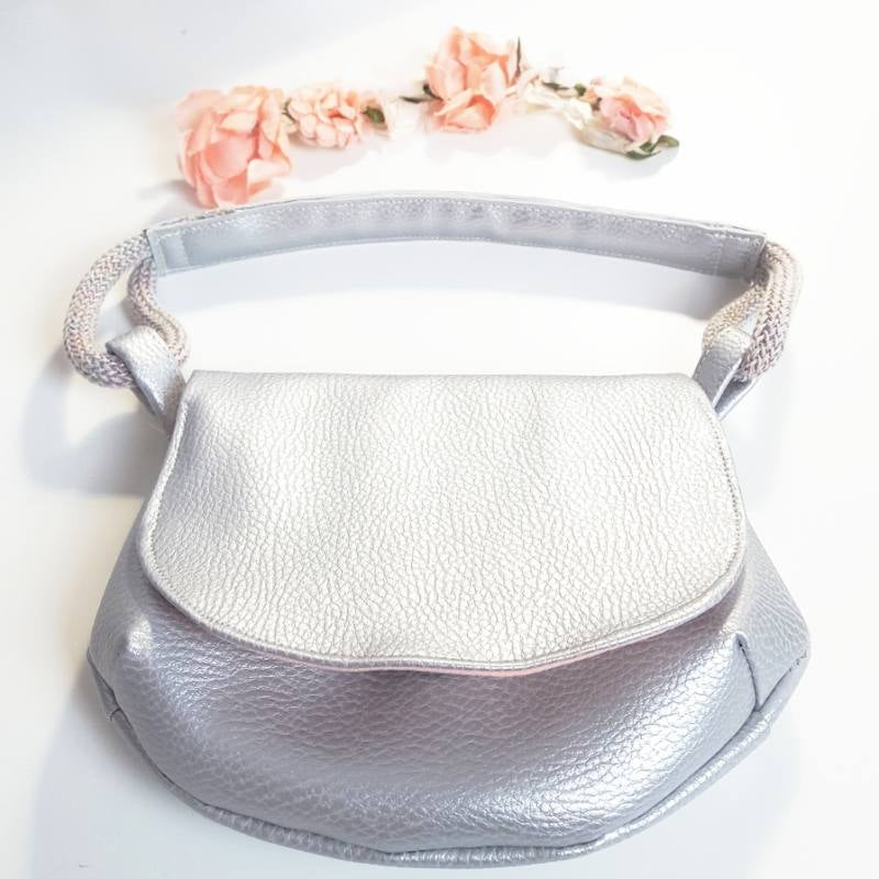 AYO-Tasche-Clutch-nahen-1