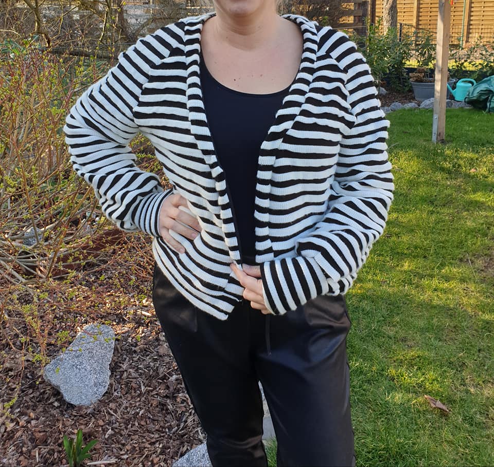 Strickjacke-JUJUR-62