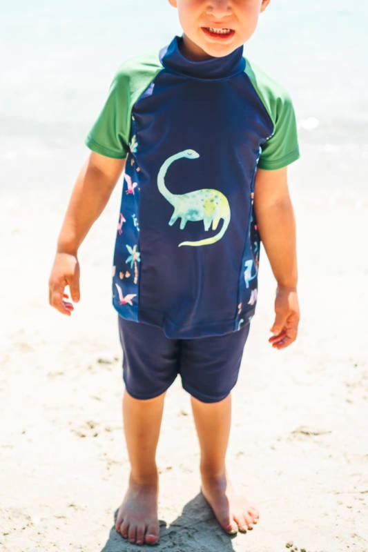 UV und Sport Shirt naehen 005