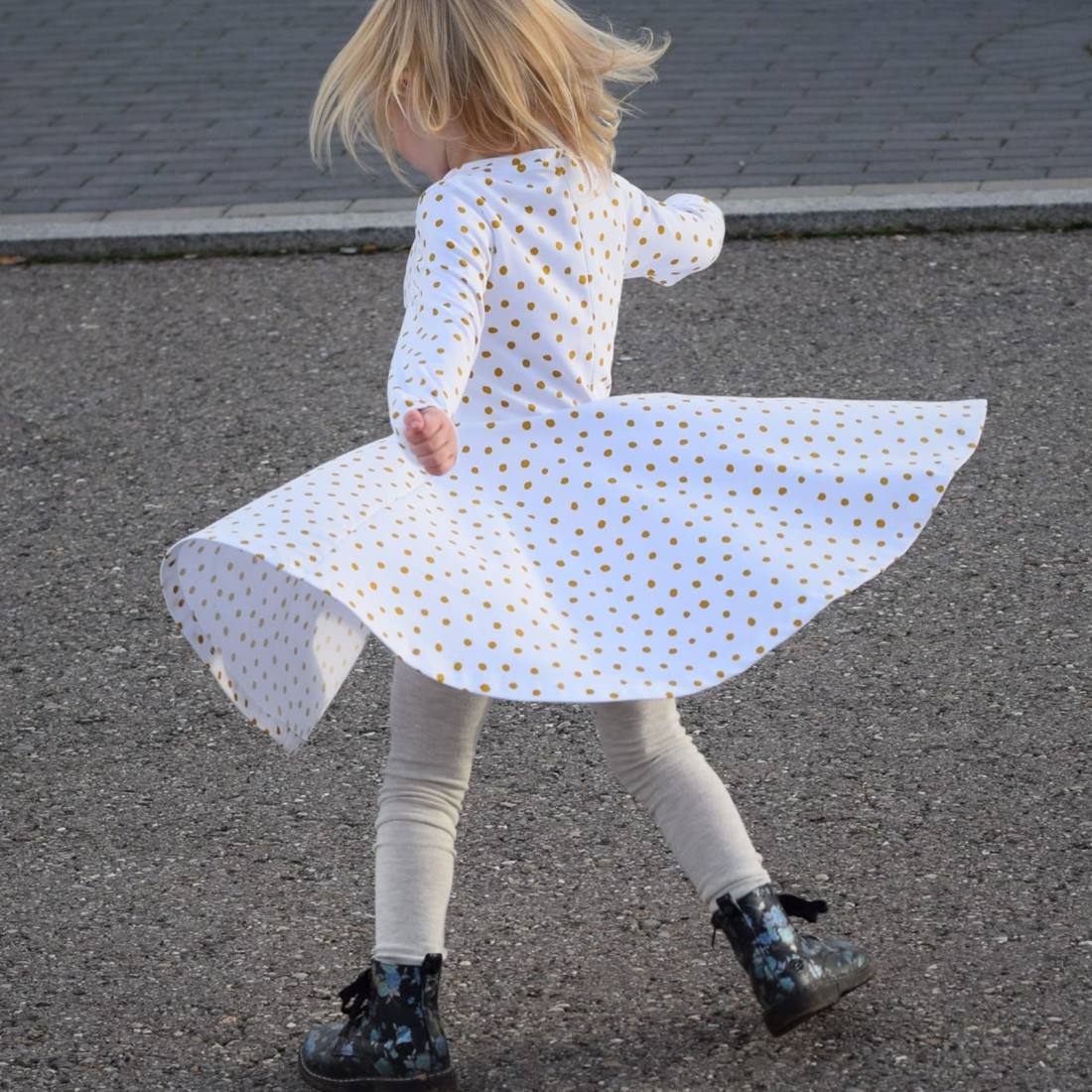 Kinder Kleid CEPAT