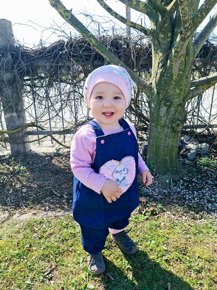 latzhose-baby-naehen-3