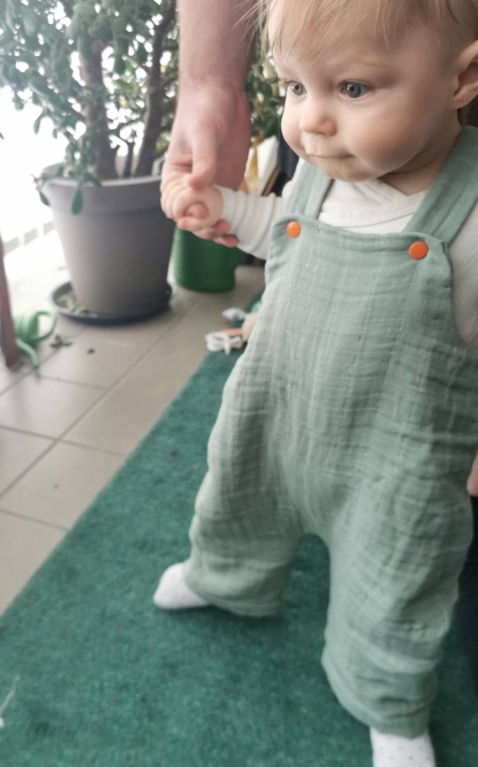 latzhose-baby-naehen-57