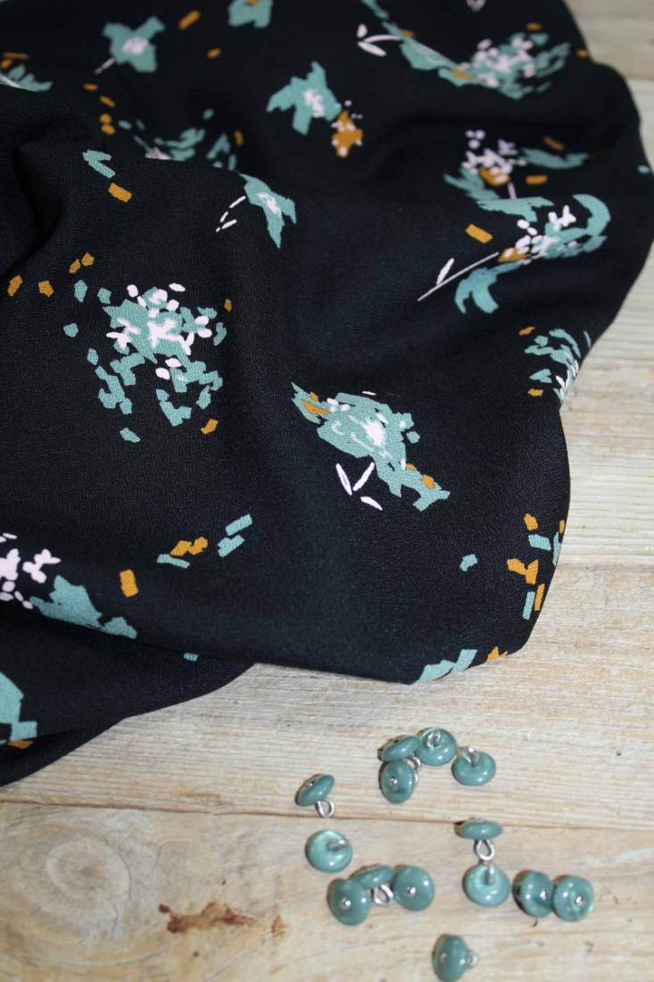 tissu-ocella-noir-reglisse-crepe-de-viscose4