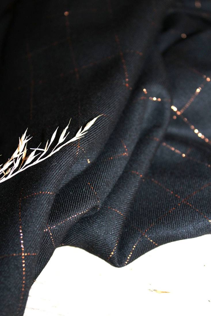tissu-serge-carreaux-noir-lurex-dore2
